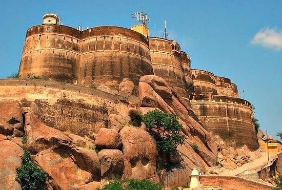 laxmangarh-fort-laxmangarh